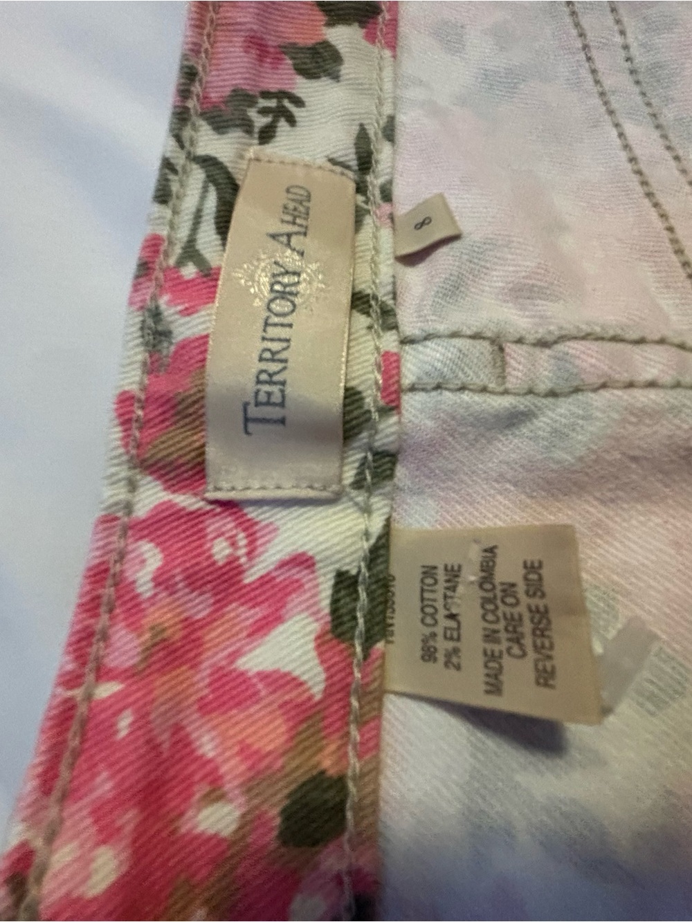 Territory Ahead Pink Floral Jeans of 98% cotton and 2% Elastane Size 8 waist 33 - Picture 2 of 9